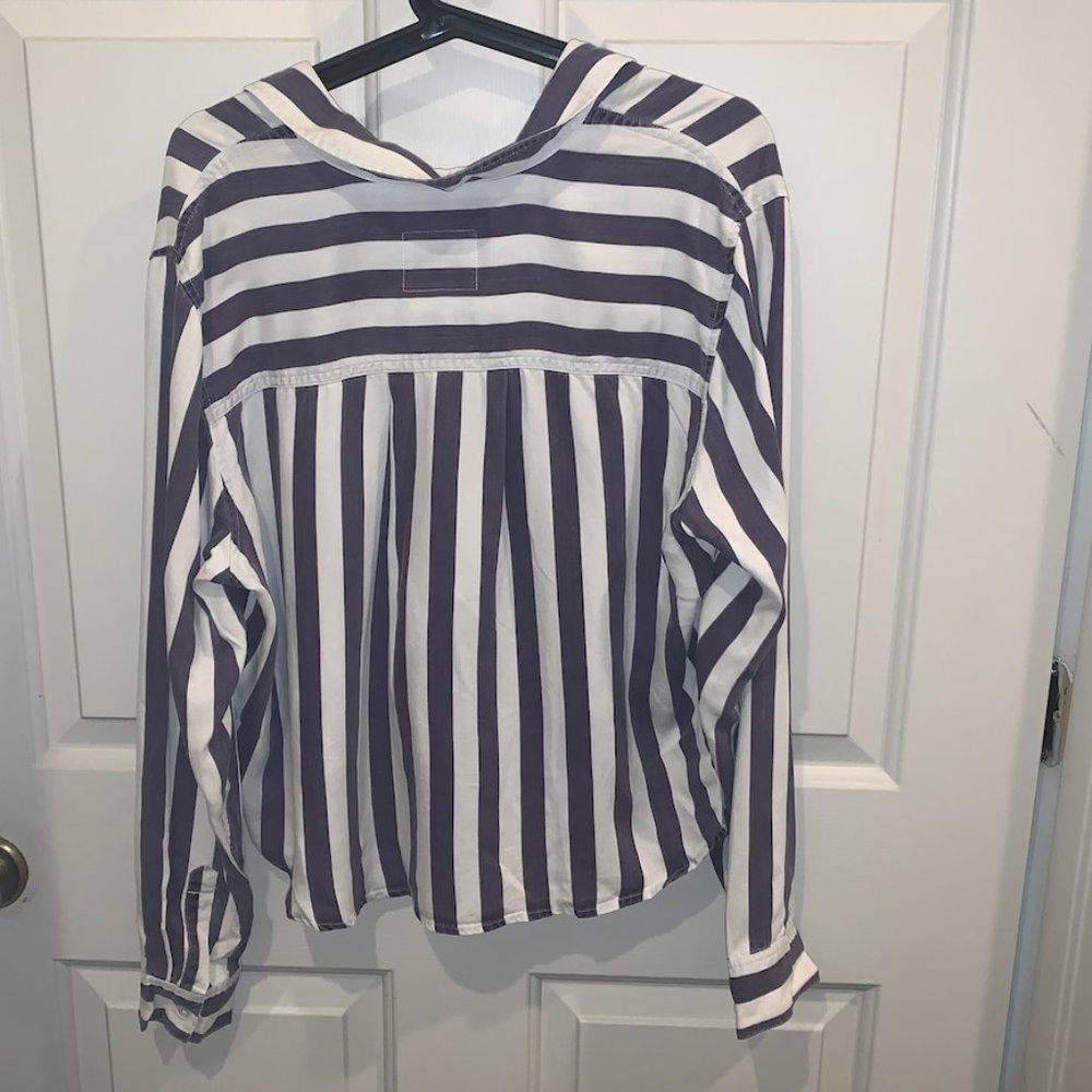 Val - Picture 7 of 7